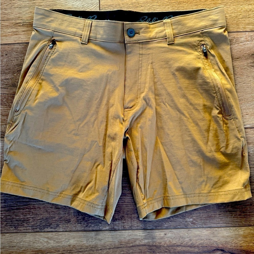 Eddie Bauer Nylon Zipper Pocket Flat Front Short / 35